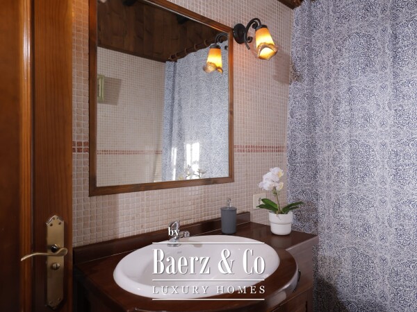 photo 19 Exclusive country house with an indoor swimming pool in La Esperanza