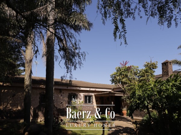 photo 3 Exclusive country house with an indoor swimming pool in La Esperanza