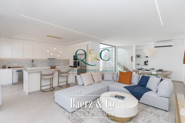 photo 2 Beautiful luxury home in Almancil, Almancil