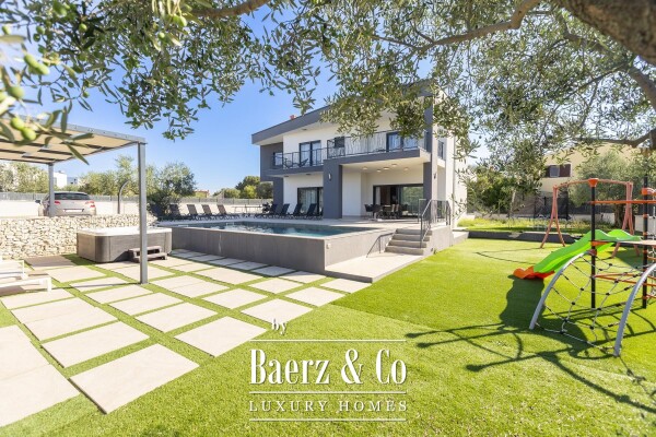photo 8 Istria, Galižana, spacious house with pool, large yard and sea view