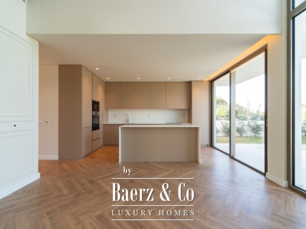 photo 18 Brand-New Contemporary Villa in São João das Lampas, Close to the Beach