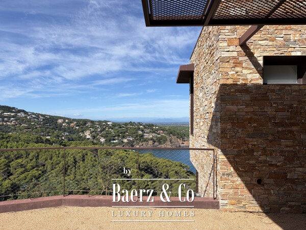 photo 5 Sea-view property near Sa Riera, Begur
