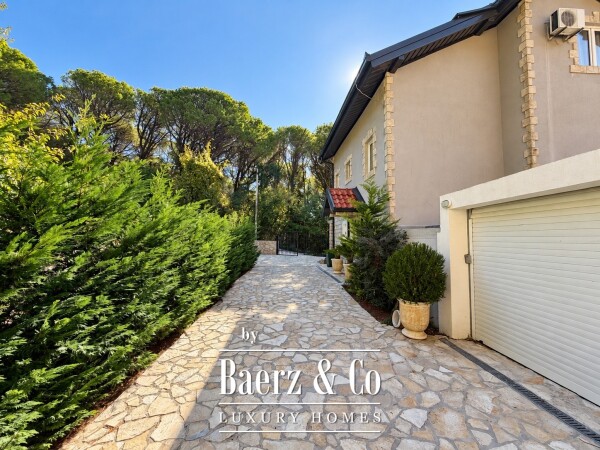 photo 5 Sea View House in a Pine Forest with Private Pool